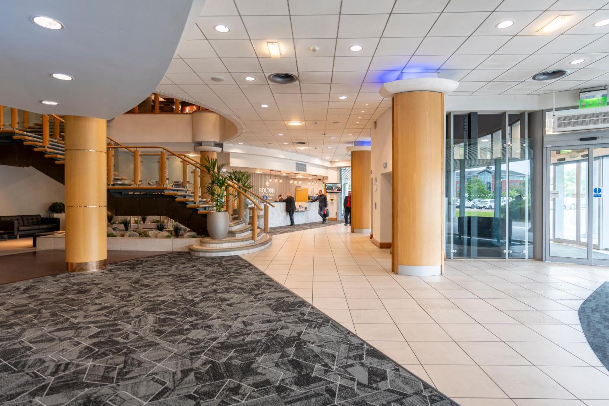 The Bolton Stadium Hotel, A Member Of Radisson Individuals Exterior foto
