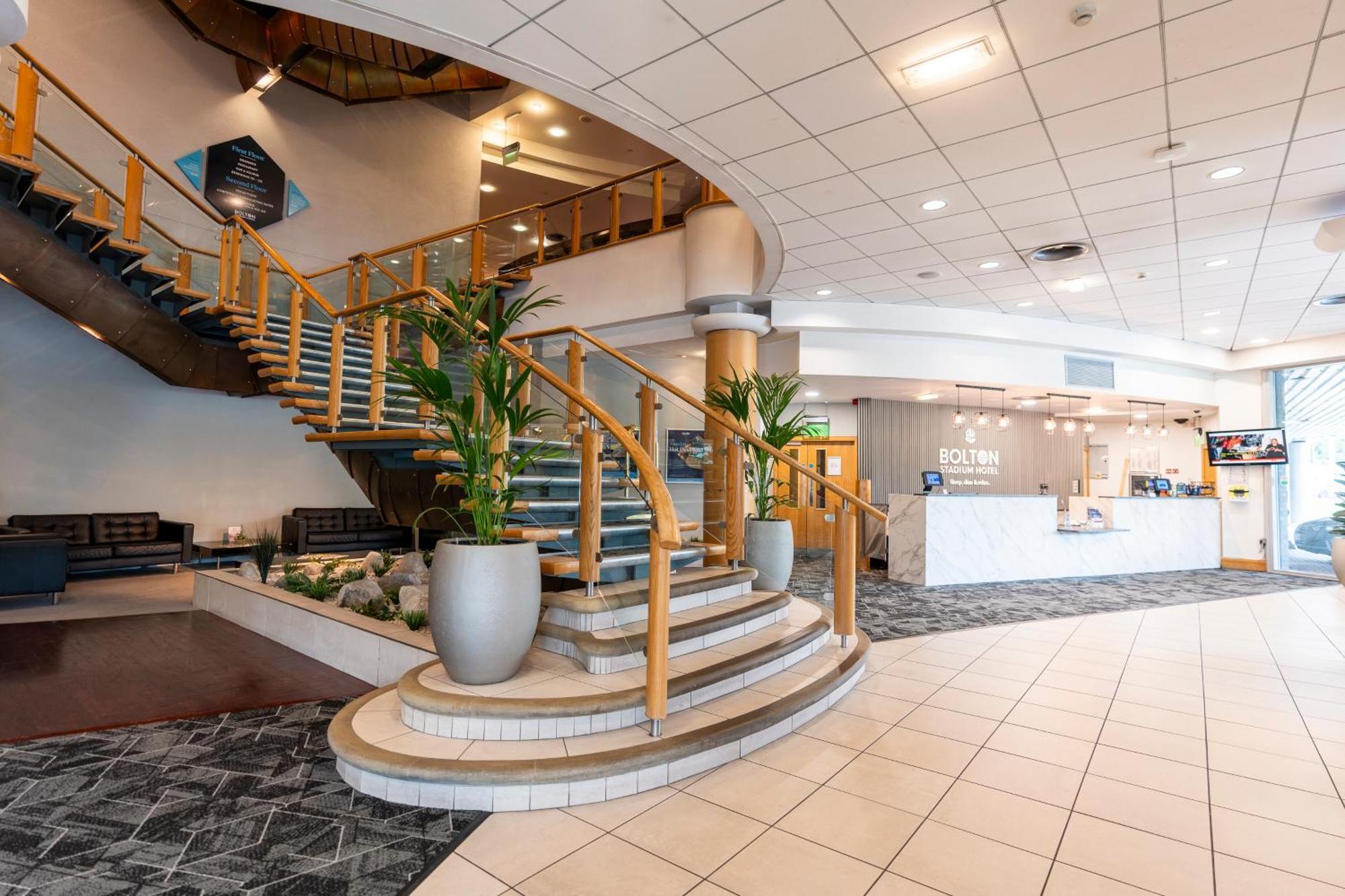 The Bolton Stadium Hotel, A Member Of Radisson Individuals Exterior foto