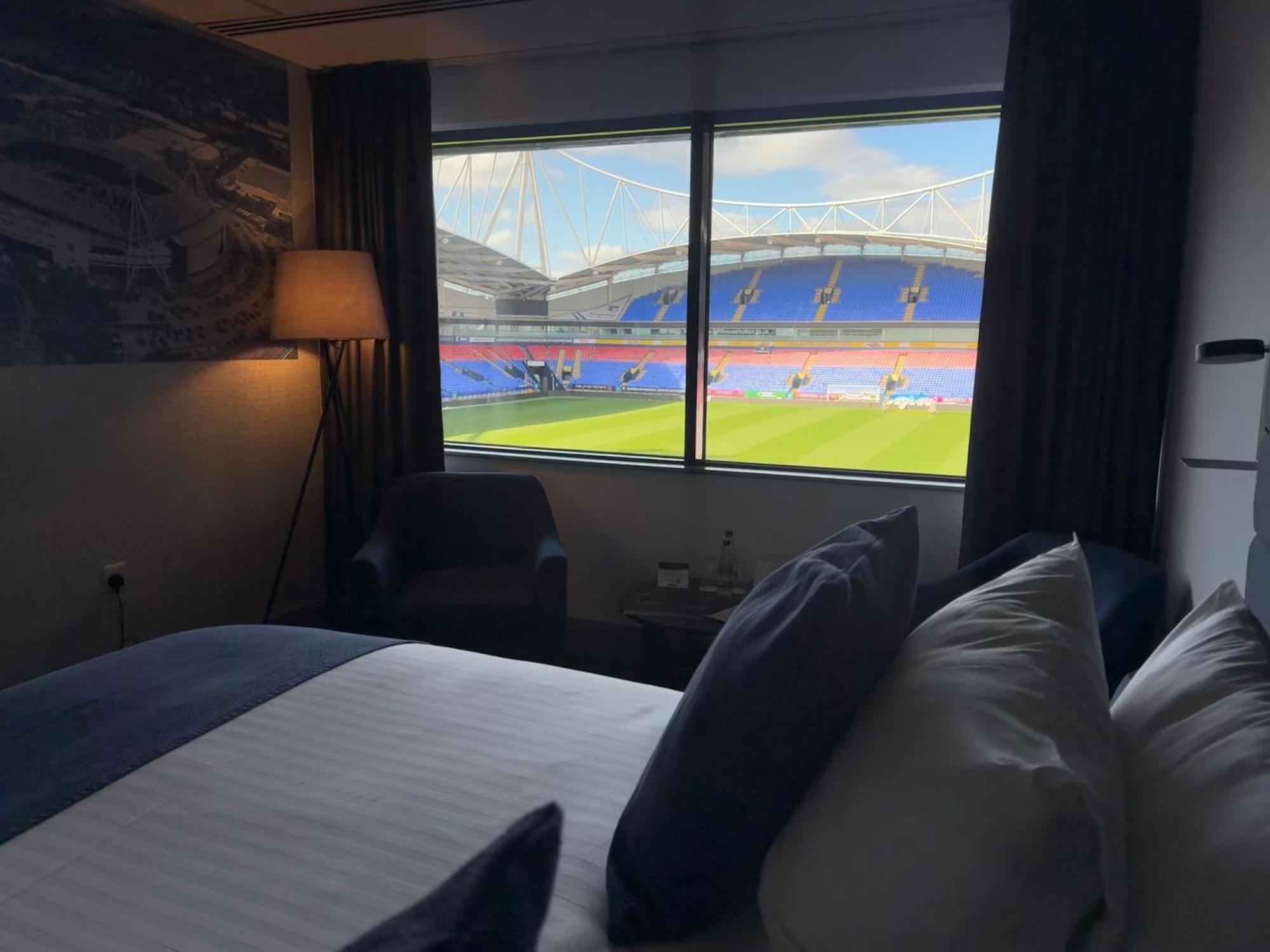 The Bolton Stadium Hotel, A Member Of Radisson Individuals Exterior foto