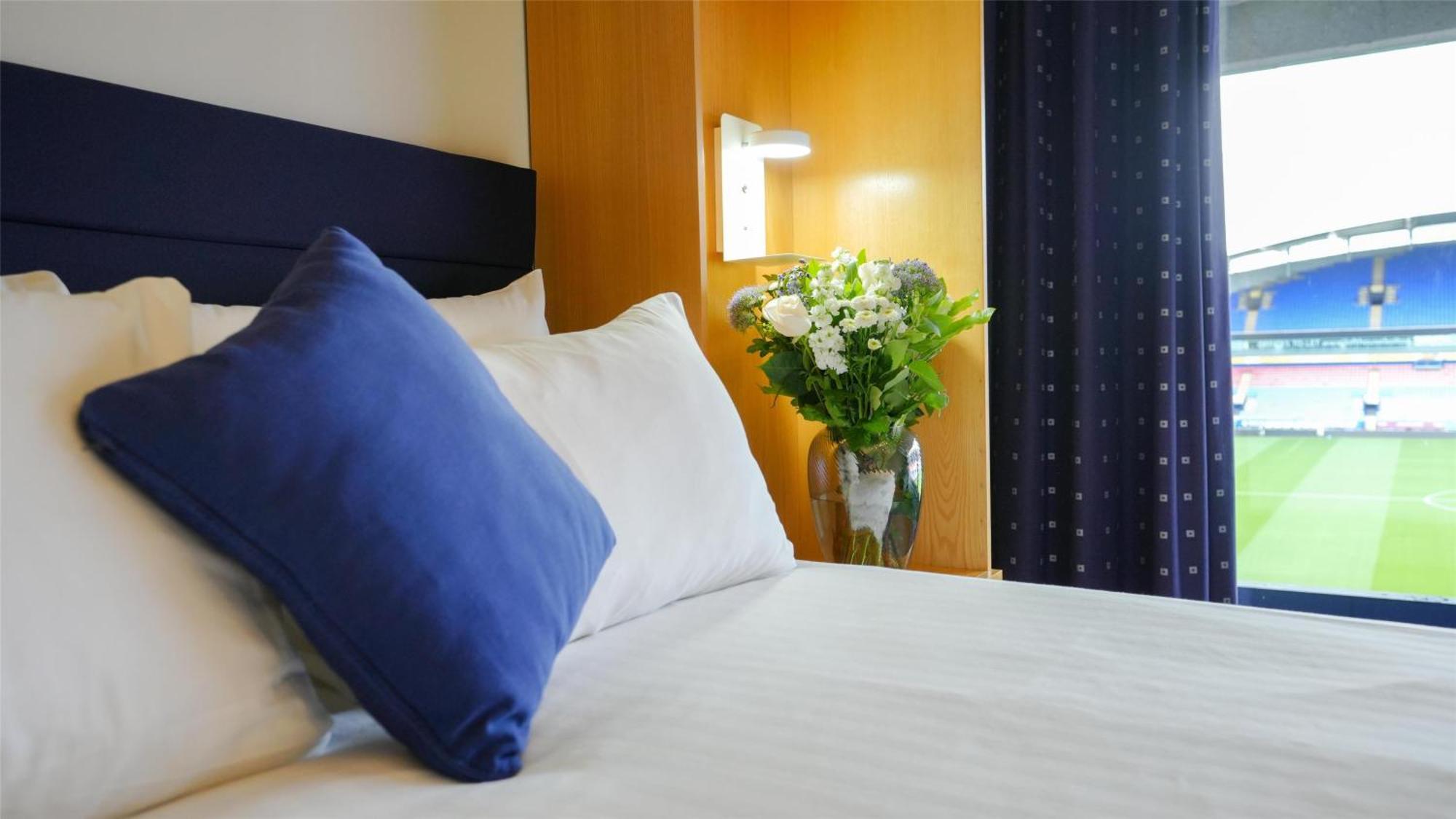 The Bolton Stadium Hotel, A Member Of Radisson Individuals Exterior foto